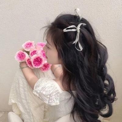派遣女公关彩华